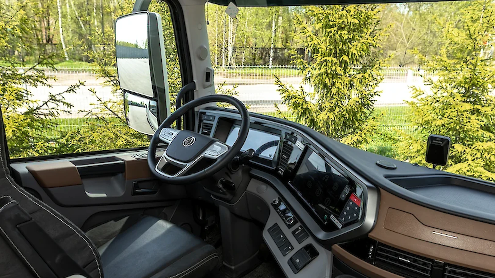 Техническое обслуживание грузовиков Dongfeng: полный регламент ТО, интервалы замены масел и фильтров